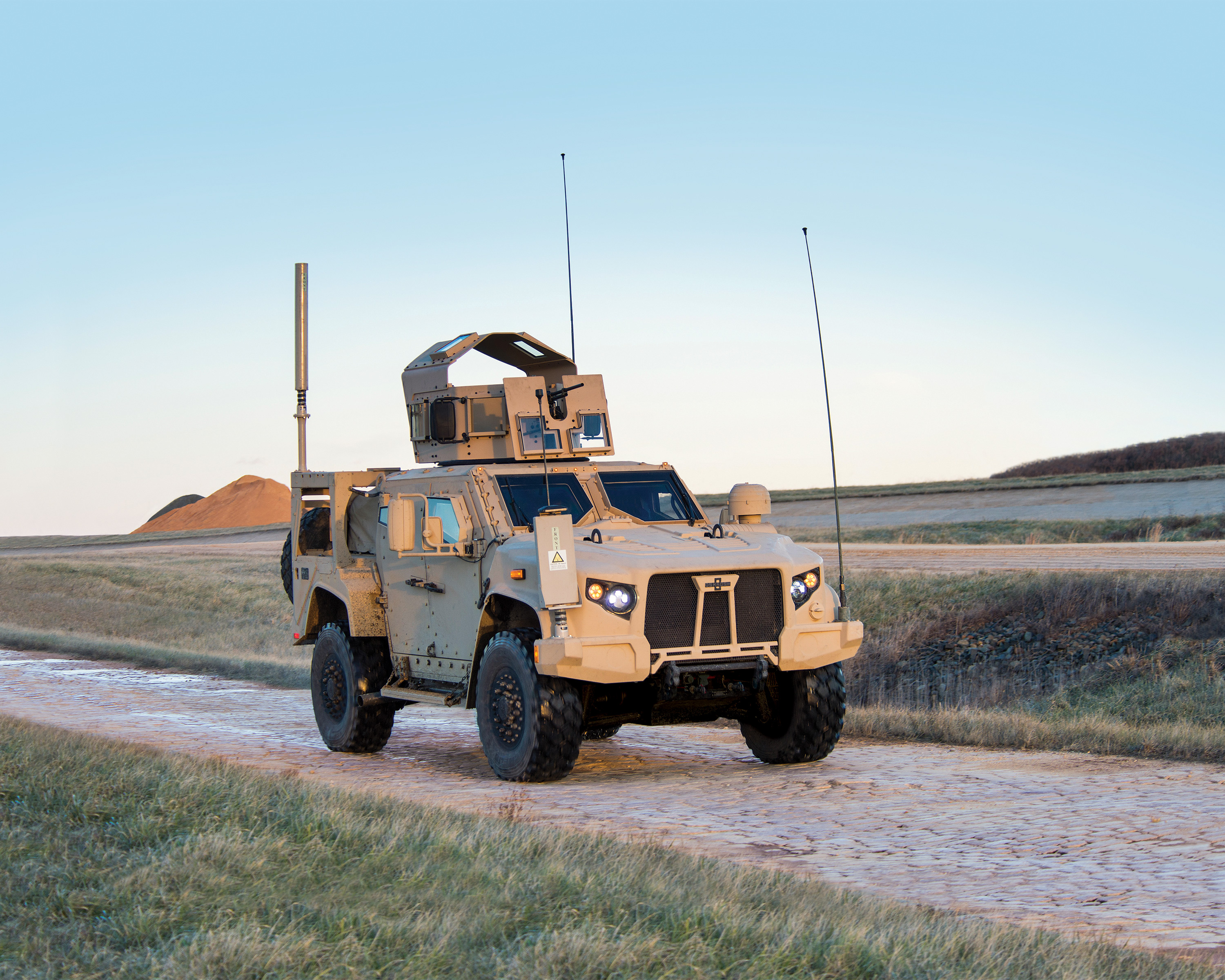 Oshkosh Banks JLTV